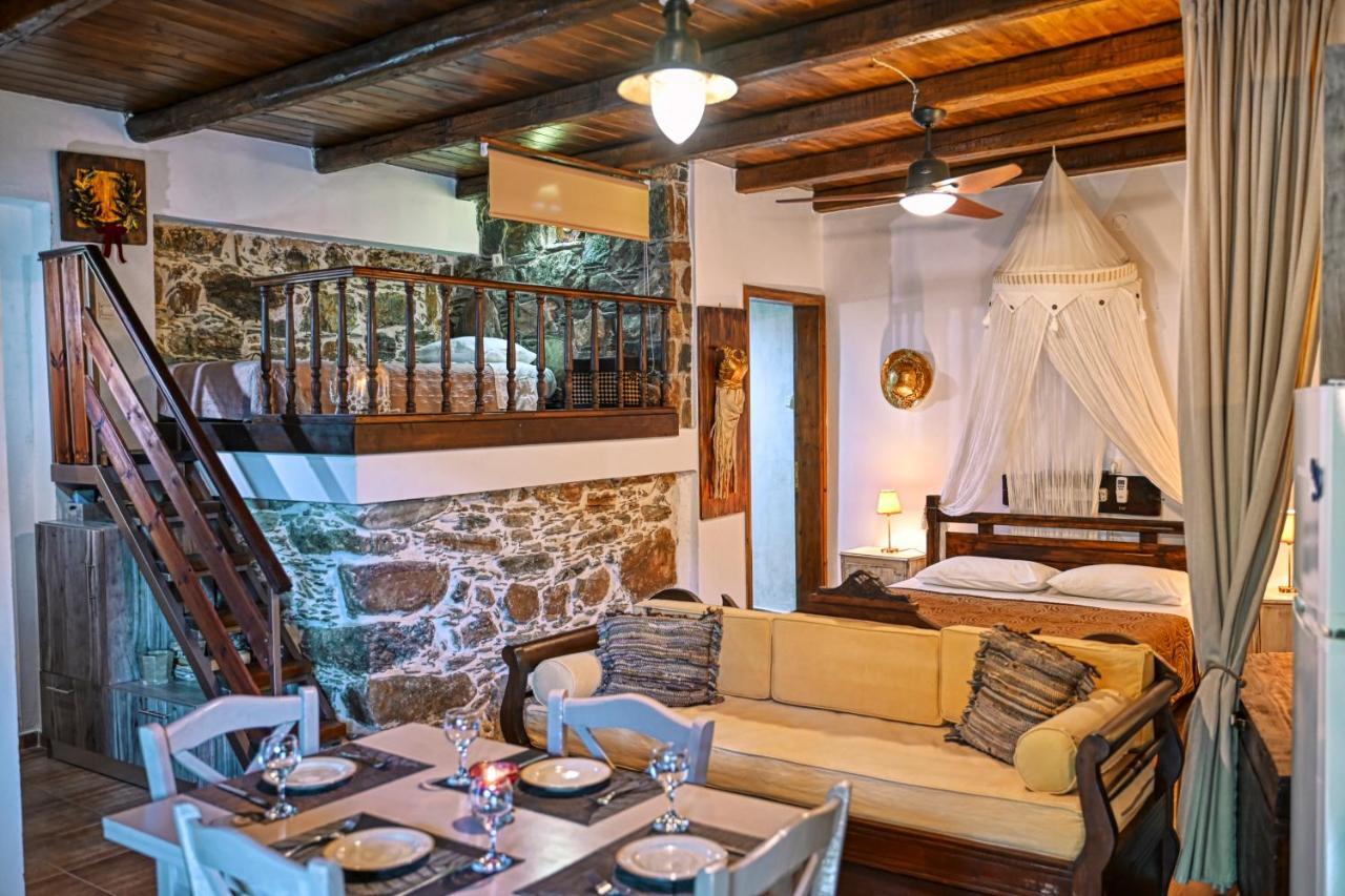 Keramotí "Pefkopetro" Traditional House מראה חיצוני תמונה
