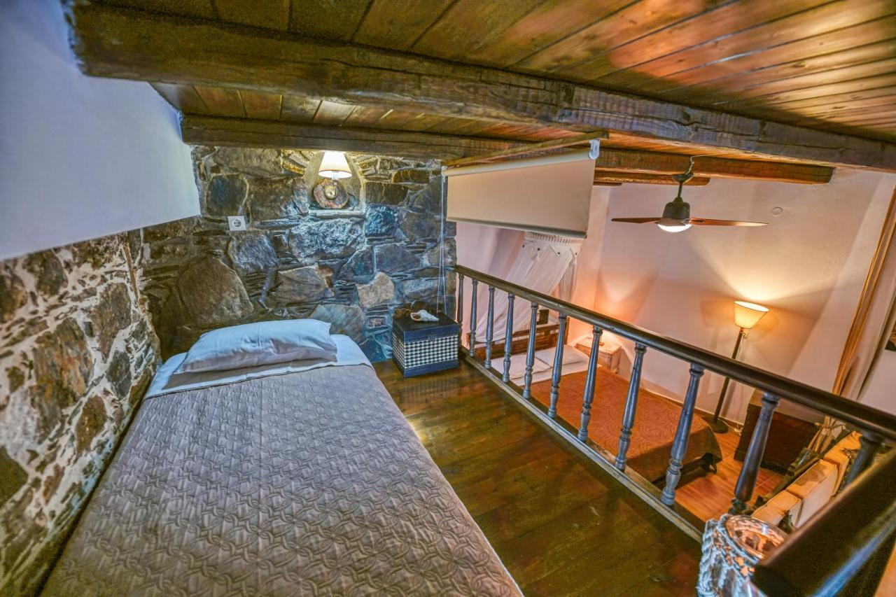 Keramotí "Pefkopetro" Traditional House מראה חיצוני תמונה